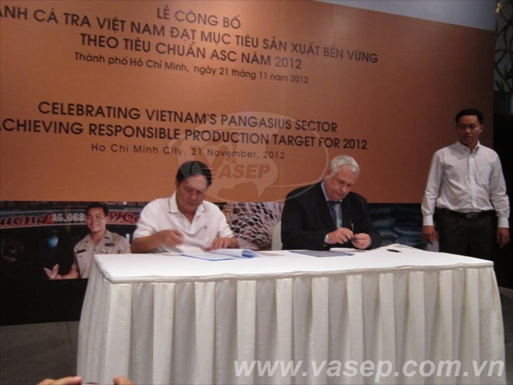 Lễ công bố Ngành cá tra VN đạt mục tiêu sản xuất bền vững theo tiêu chuẩn ASC năm 2012