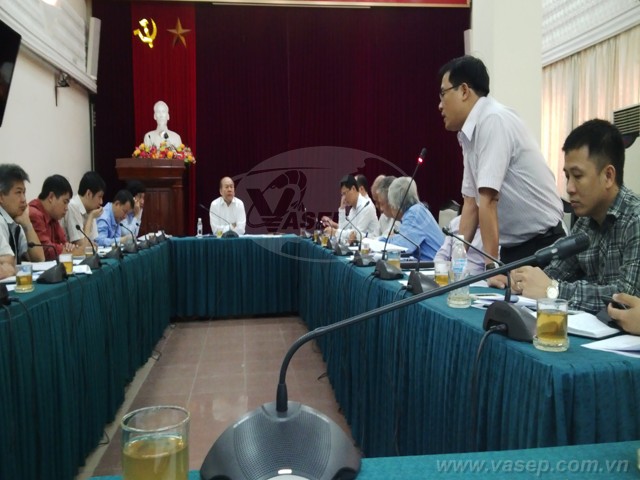 Họp bàn về việc kiểm soát việc thu phí, phụ phí bất hợp lý của các hãng tàu biển nước ngoài