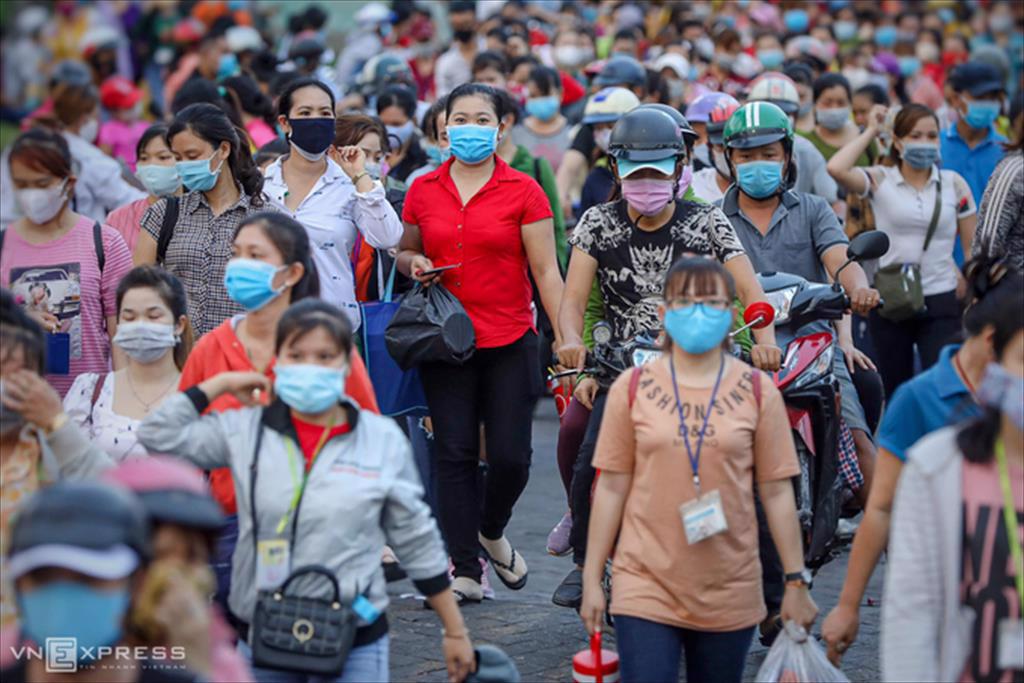 Tiếp tục đề xuất không tăng lương tối thiểu vùng năm 2021