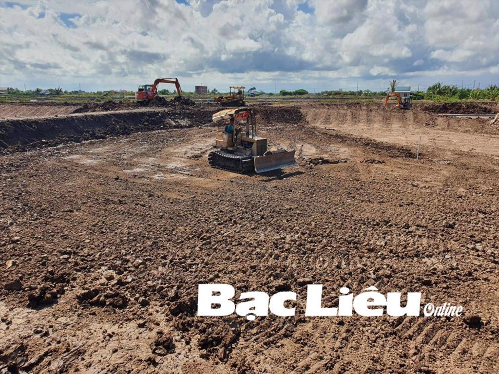 Giá vật tư phục vụ nuôi tôm tăng cao: Nỗi ám ảnh của nông dân