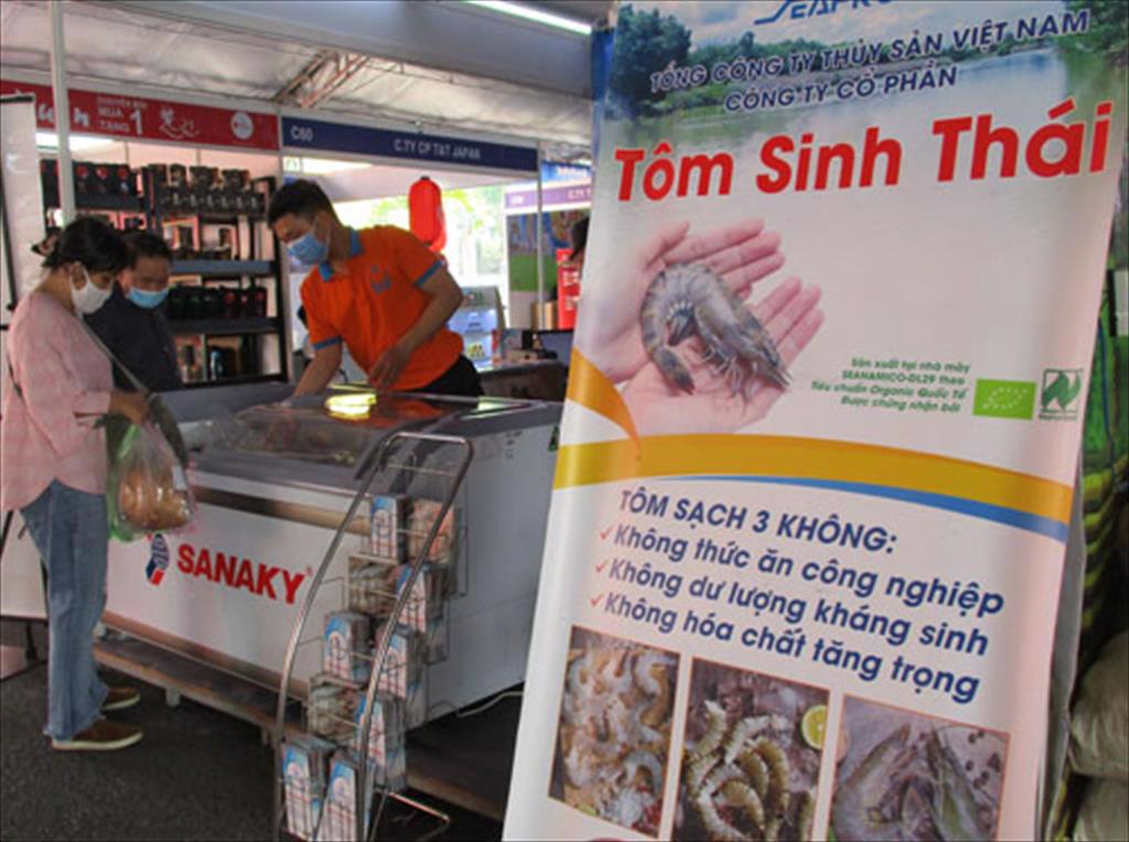 Đẩy mạnh bán hàng nội địa, dễ hay khó?