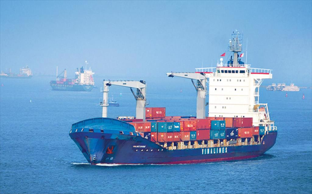 Nhu cầu lớn kèm giá cước cao, nhóm cảng biển - vận tải biển tiếp tục báo lãi ấn tượng, Vinalines và Hải An tăng bằng lần