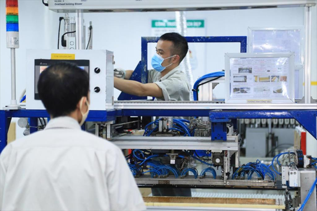 Mở cửa kinh tế: Làm gì để doanh nghiệp khôi phục sản xuất?