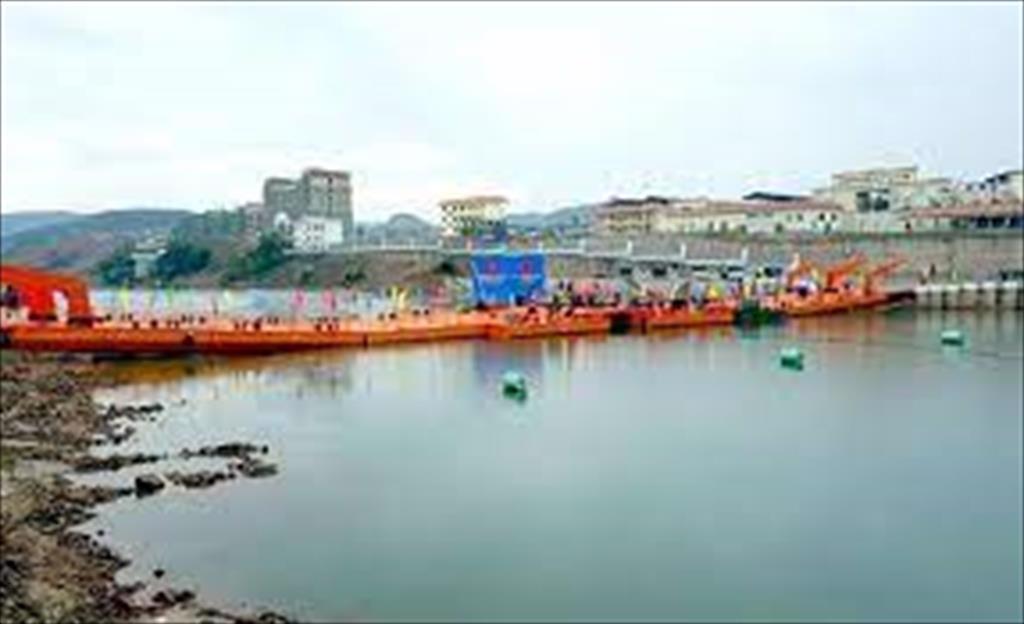 Cảng Đông Hưng của Trung Quốc mở cửa trở lại vào ngày 10/1