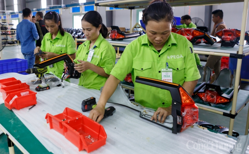 Hội đồng Tiền lương đề xuất tăng 6% lương tối thiểu vùng năm 2022