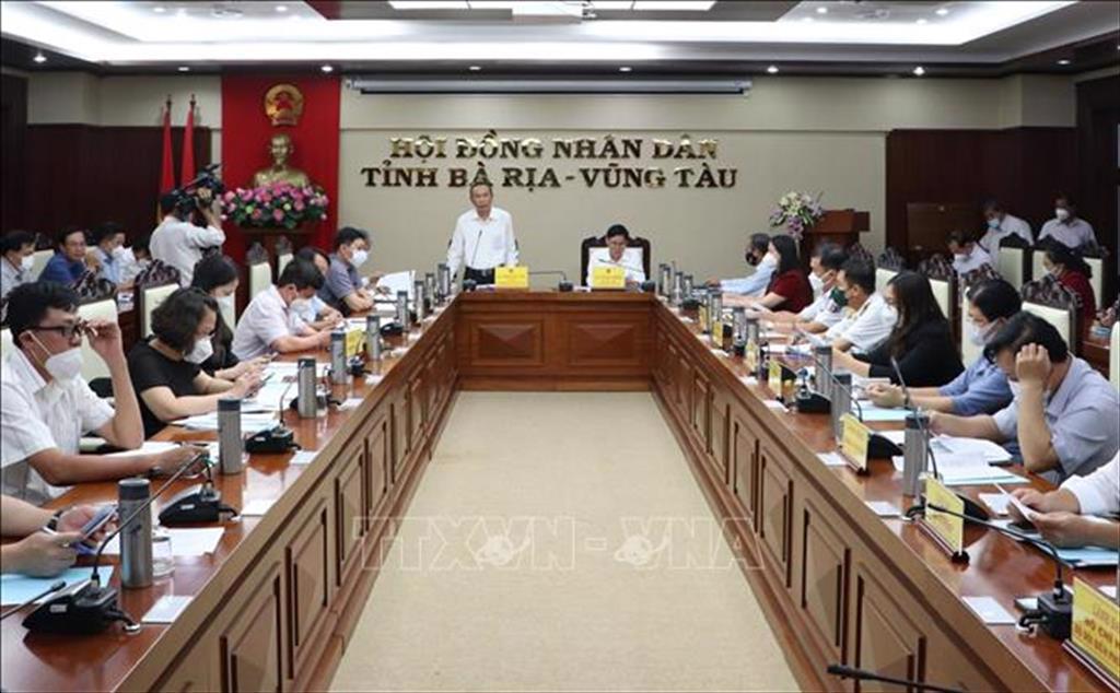 Cần mạnh tay xử lý tàu cá vi phạm đánh bắt vùng biển nước ngoài