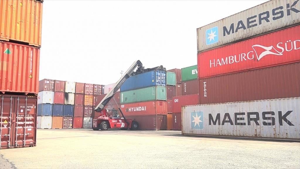 Doanh nghiệp xuất khẩu “mất điểm” vì giao hàng trễ