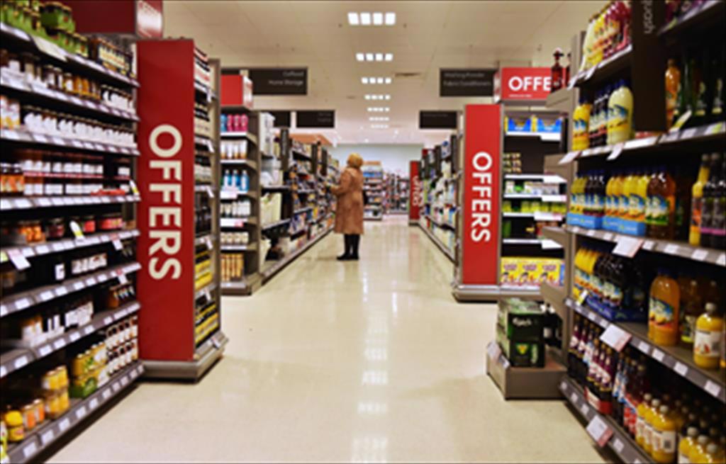 Doanh số bán thủy sản của Anh giảm do lạm phát kỷ lục