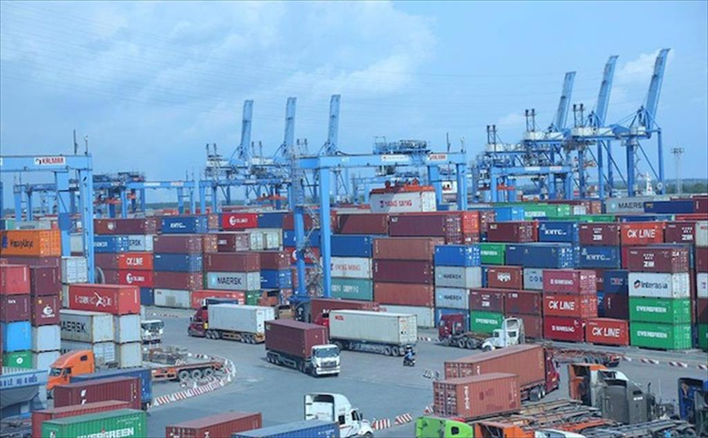 Bộ Tài chính lần thứ 4 đề nghị TP HCM sửa mức thu phí hạ tầng cảng biển trên địa bàn