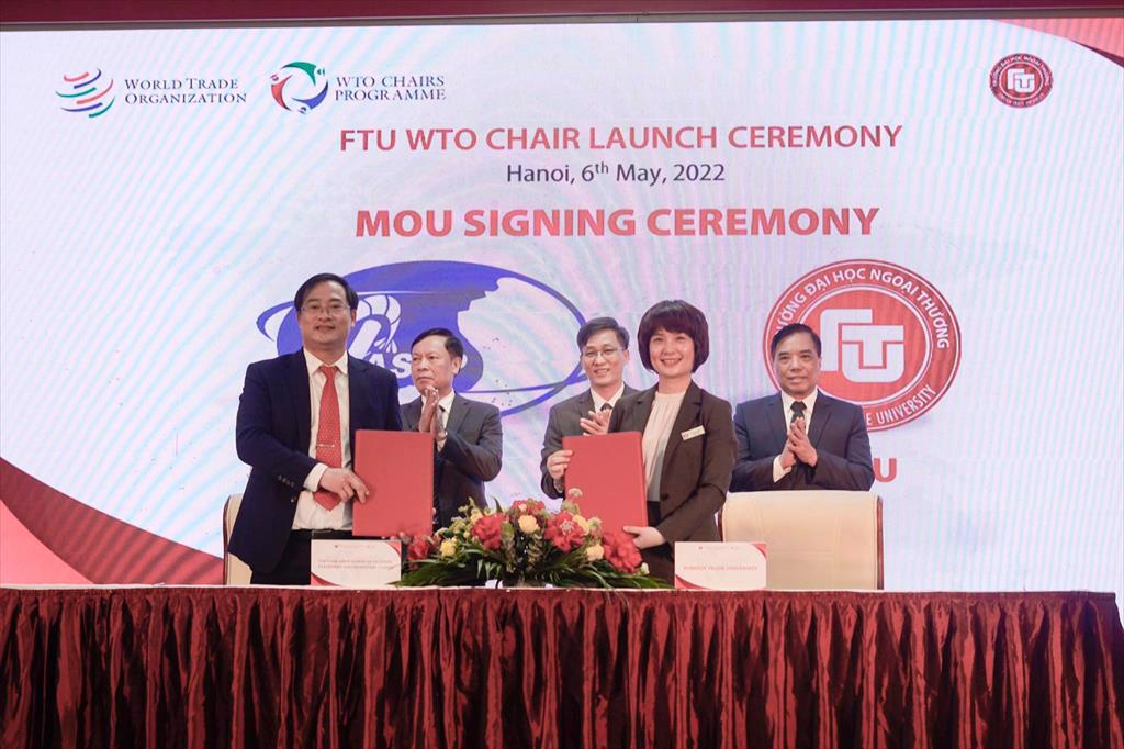 VASEP and Foreign Trade University (FTU) sign MoU on partnership
