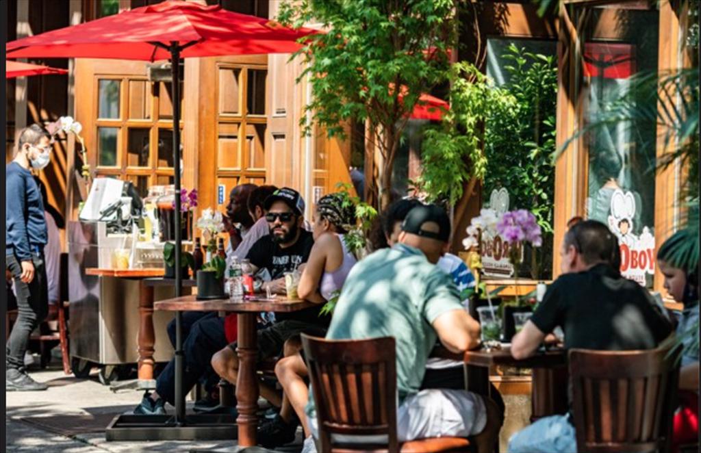 Lượng khách giảm tại các nhà hàng ở Mỹ