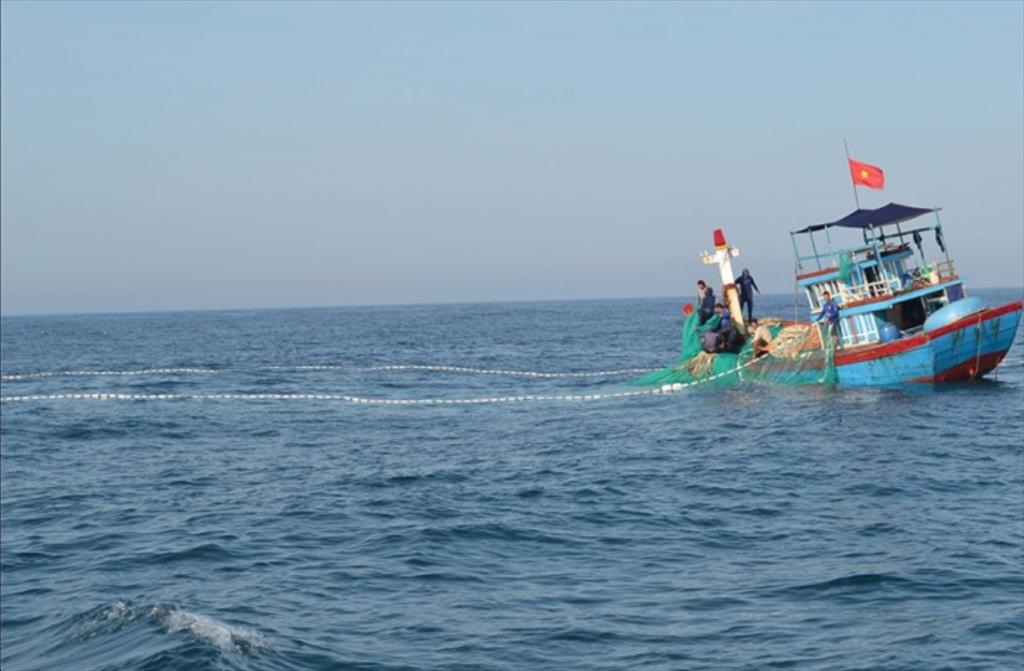 Nguồn cung cá của Indonesia giảm do giá nhiên liệu tăng, ngư dân