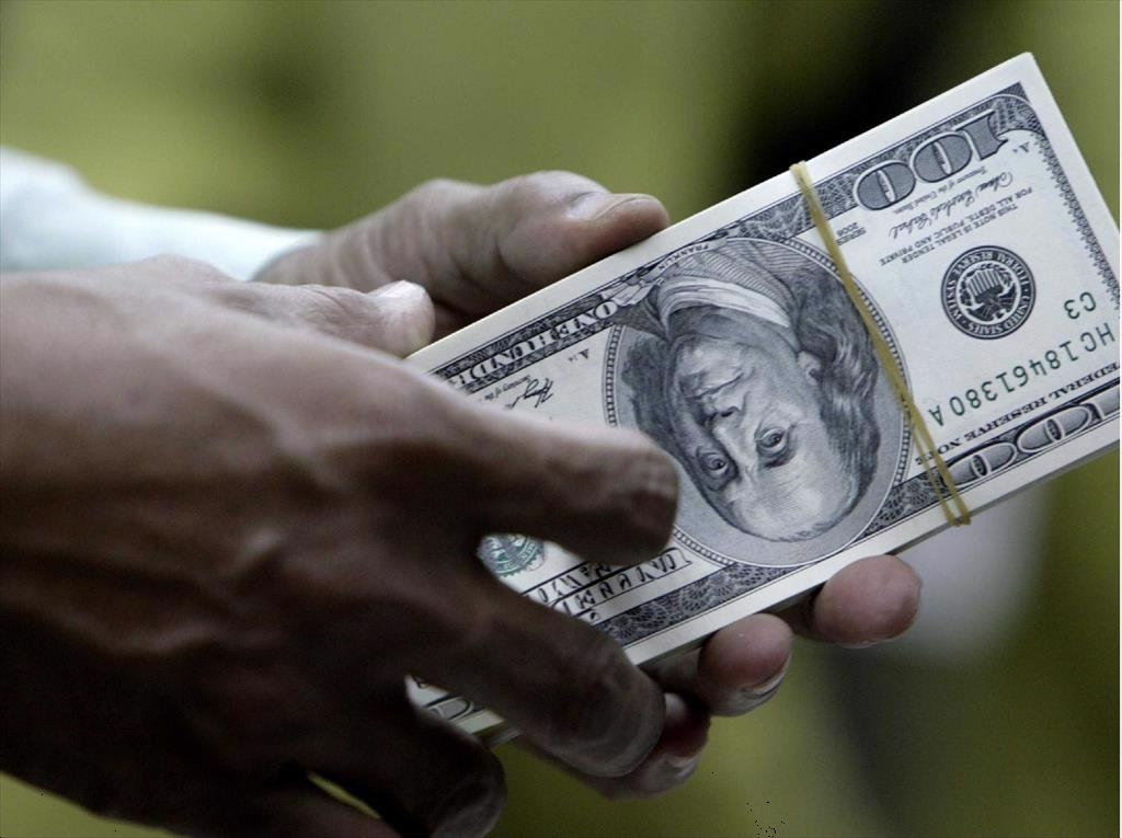 Doanh nghiệp xuất khẩu ứng phó với biến động tỉ giá