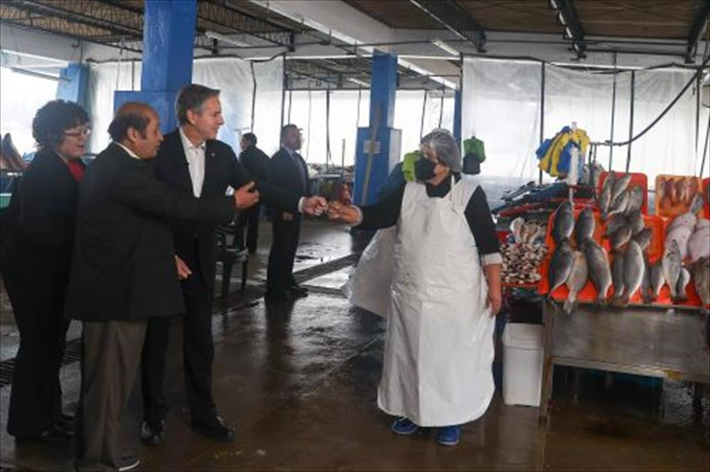 Mỹ viện trợ cho Ecuador và Peru để chống đánh bắt IUU