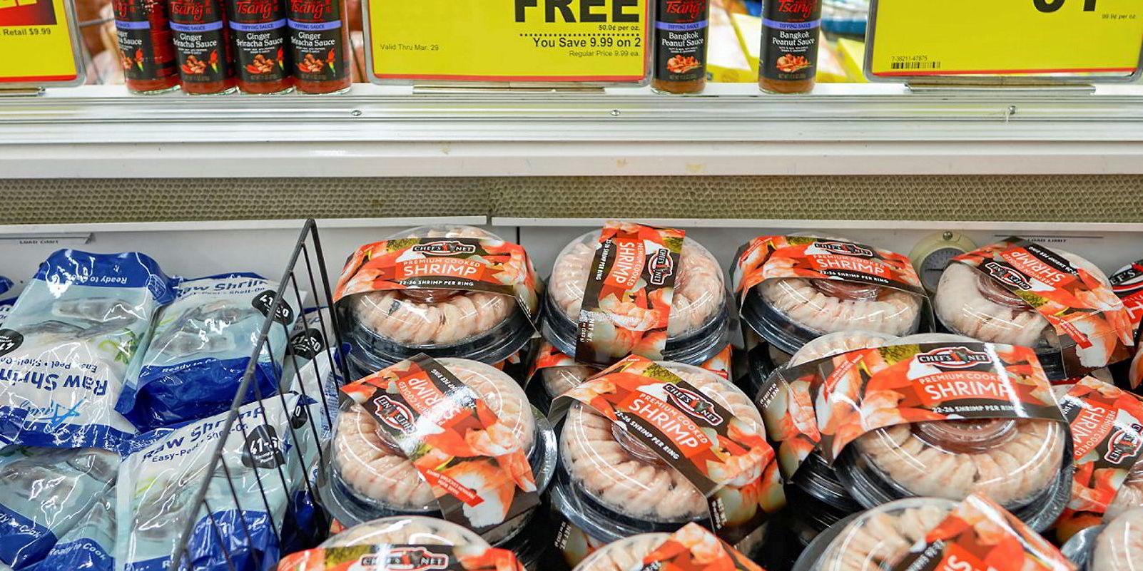 Giảm giá hoặc mở rộng ra các thị trường châu Á để tăng nhu cầu tôm sú 