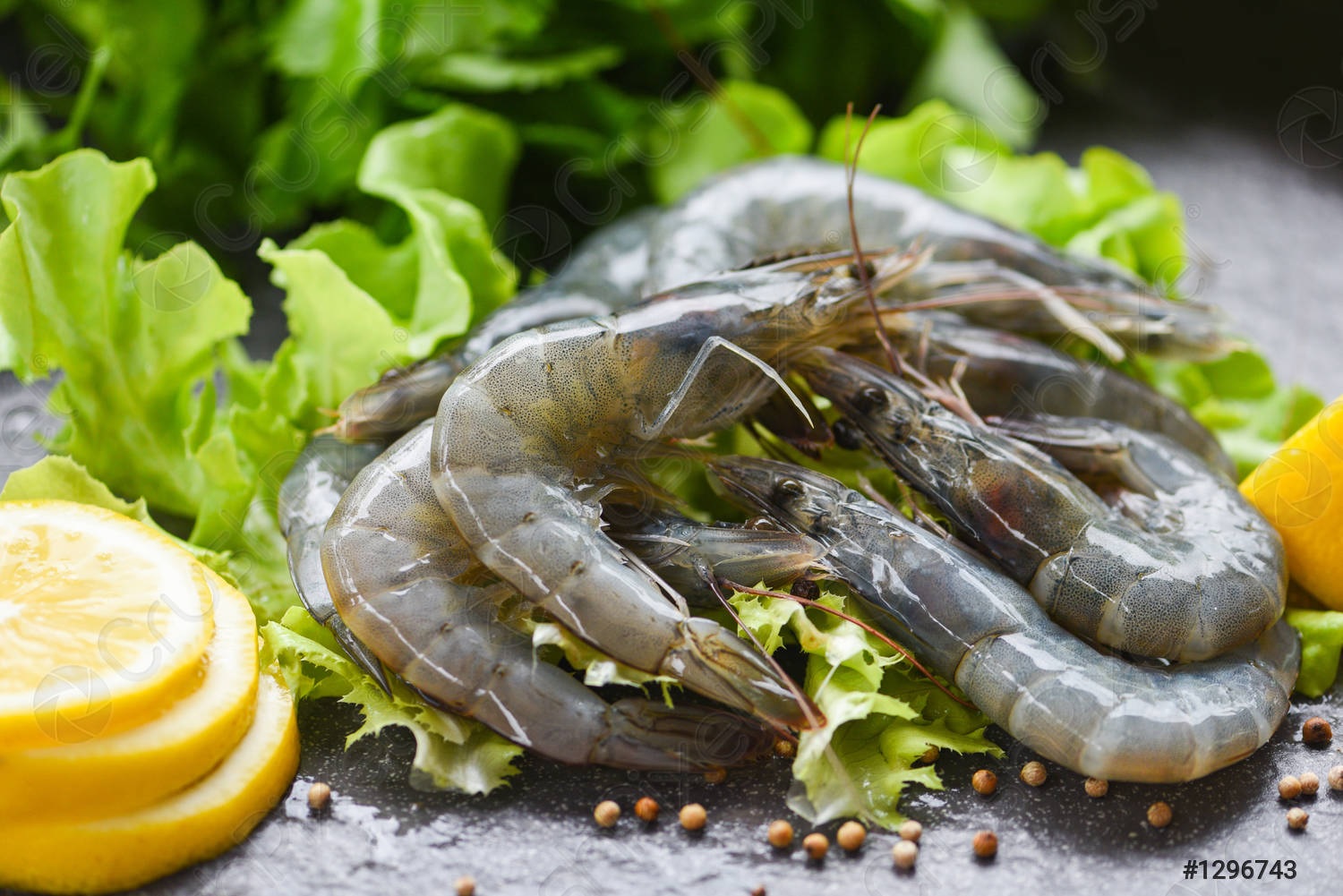 Vietnam shrimp exports in October 2022 decreased by 16%