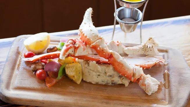 Hải sản Alaska dẫn đầu xu hướng ăn uống của giới trẻ 