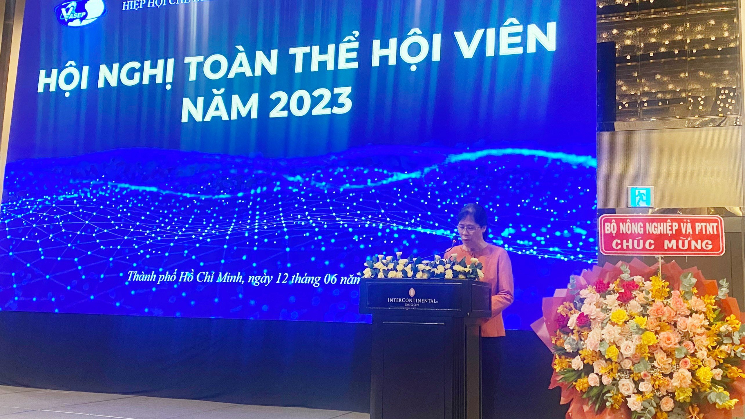 Chủ tịch Hiệp hội VASEP Kỷ niệm 25 năm thành lập Hiệp hội là cơ hội để các doanh nghiệp thành viên thắt chặt mối quan hệ, xích lại gần nhau hơn nữa 