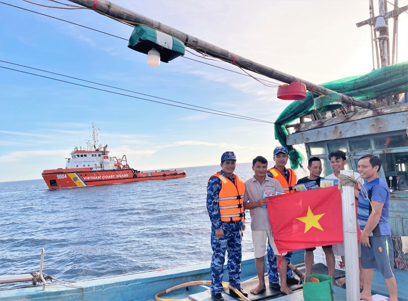 Hải đoàn 11 chung tay tháo gỡ Thẻ vàng của EC