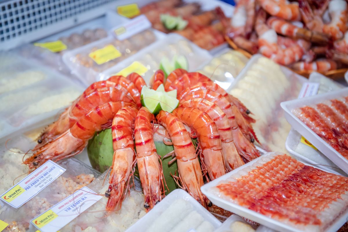 Infographic Xuất khẩu tôm Việt Nam 7 tháng đầu năm 2023