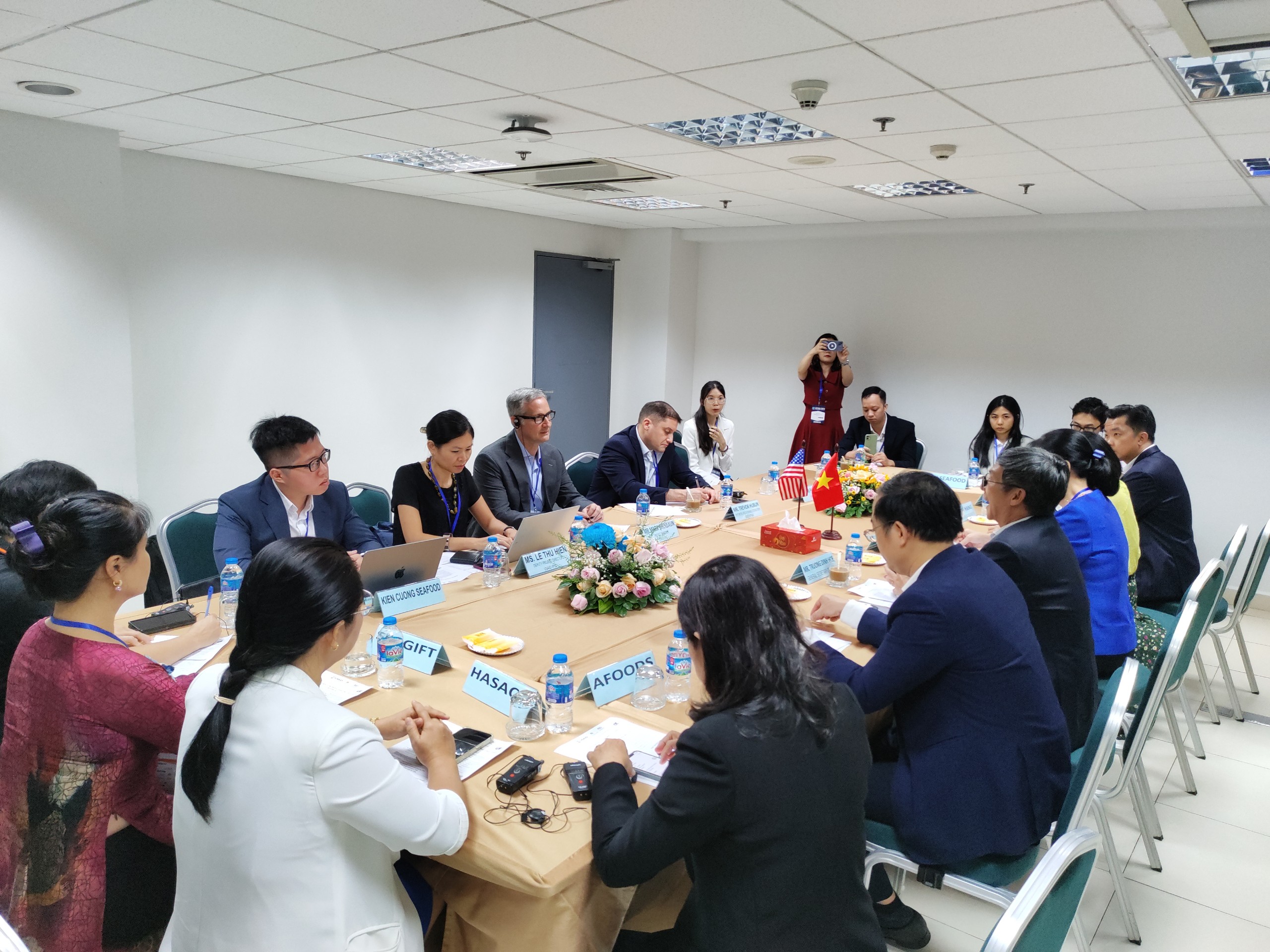 10 SGB tham gia gian hàng Dự án IPSC tại Vietfish 2023 đạt kết quả tốt