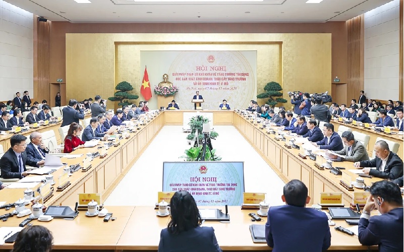 Hỗ trợ doanh nghiệp, người dân tiếp cận vốn tín dụng thuận lợi hơn 