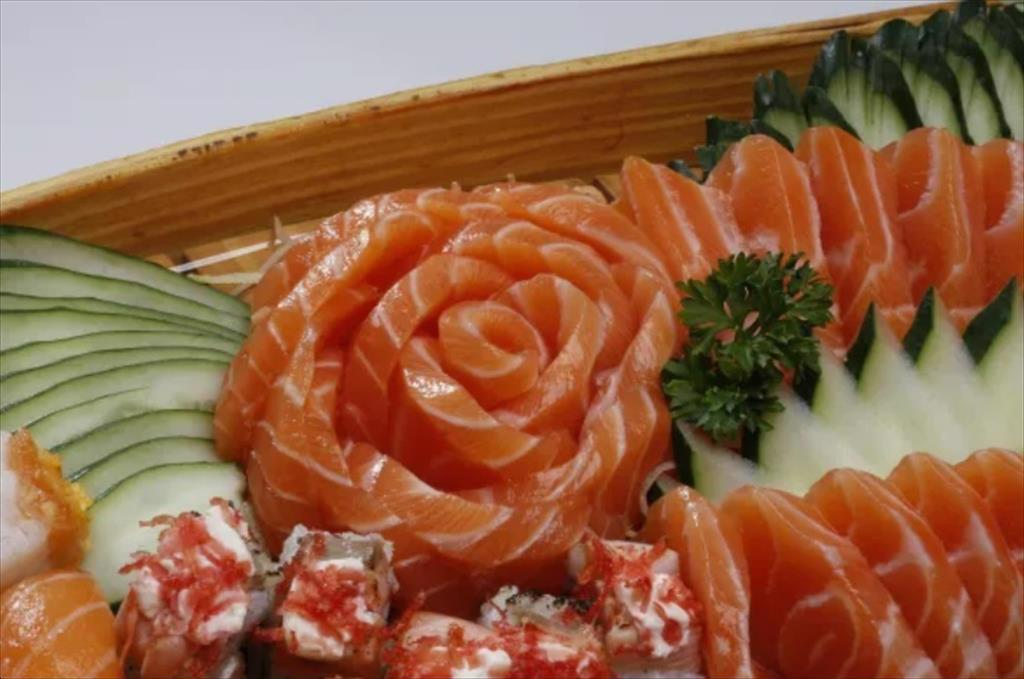 Năm 2023 Trung Quốc nhập khẩu kỷ lục 93.000 tấn cá hồi Đại Tây Dương 