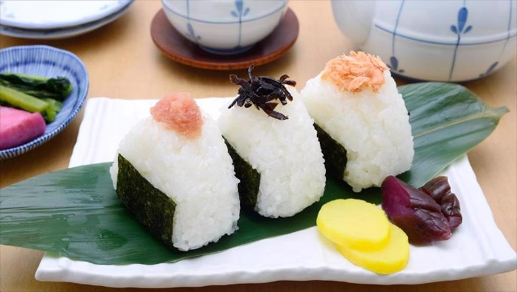 Thủy sản Alaska tận dụng cơ hội từ xu hướng bùng nổ cơm nắm của Nhật Bản