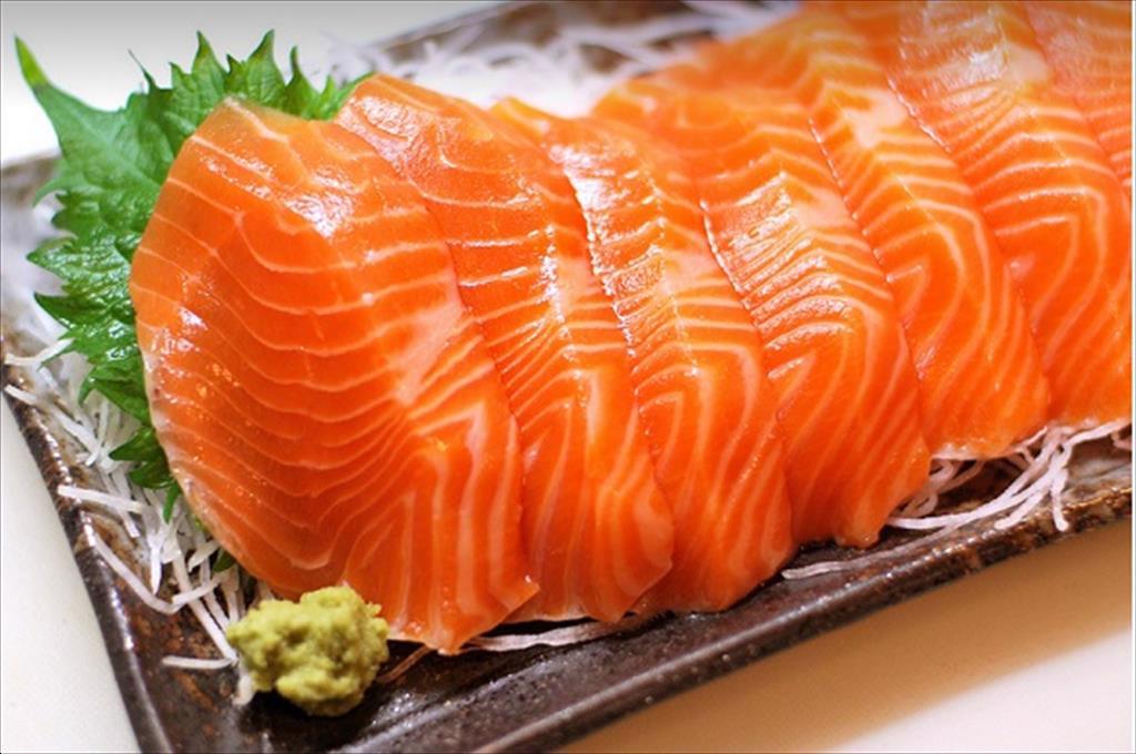 Nhập khẩu cá hồi Đại Tây Dương tươi, đông lạnh của Trung Quốc tăng mạnh 