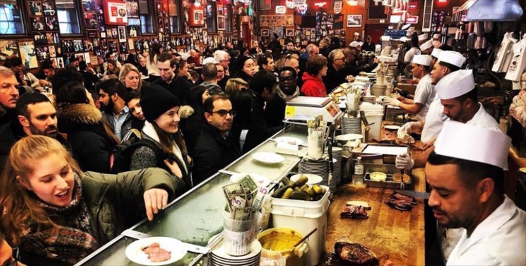 Giá protein cao hơn, giao thông ùn tắc báo hiệu thời điểm khó khăn cho ngành dịch vụ thực phẩm Hoa Kỳ