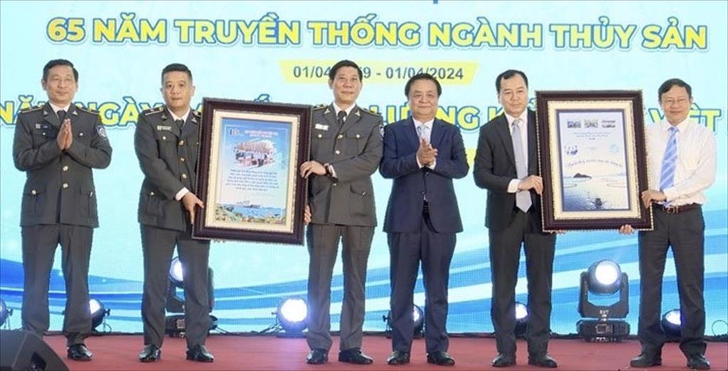 Fisheries sector’s 65th traditional day marked in Hanoi