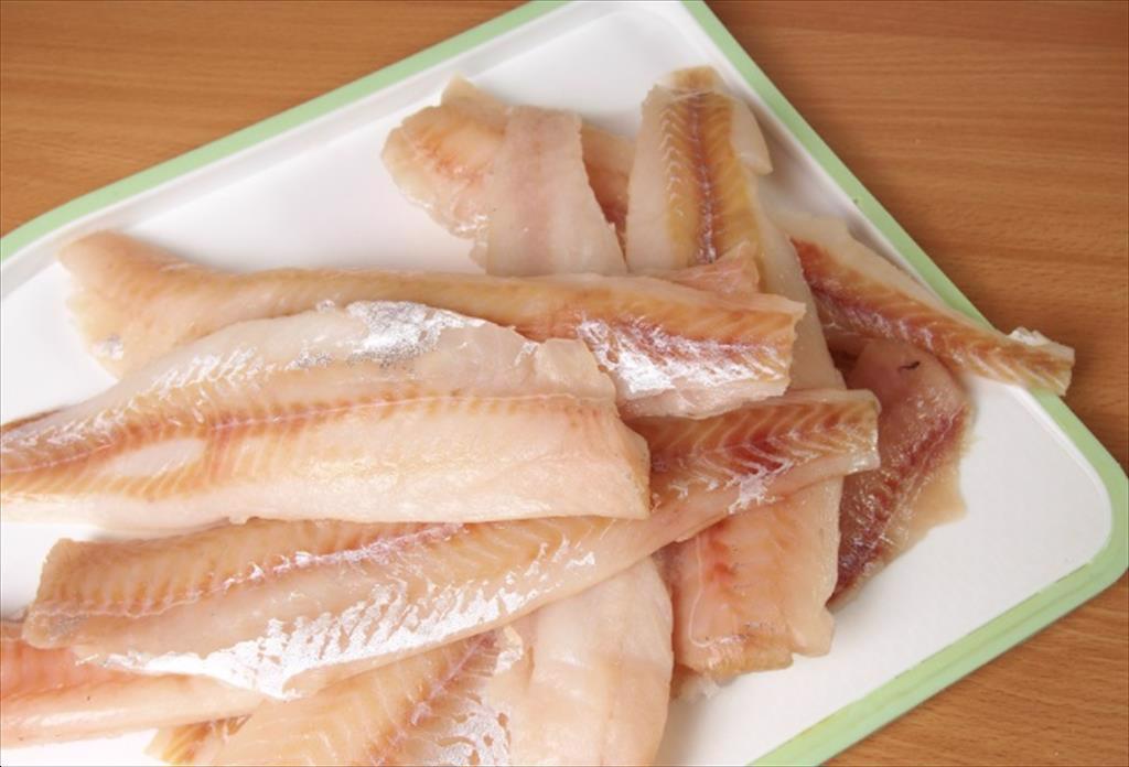 Trung Quốc Nhập khẩu và tồn kho cá minh thái 