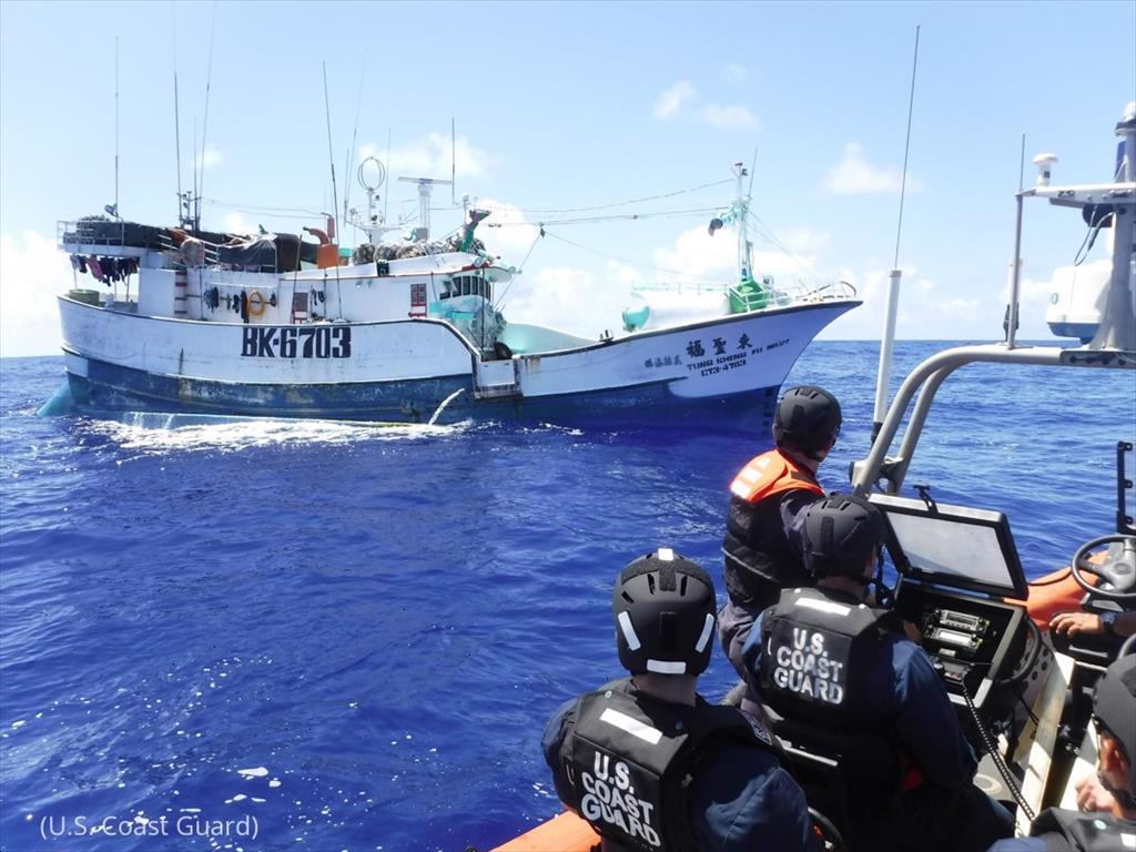 Mỹ, Argentina hợp tác chống đánh bắt bất hợp pháp của Trung Quốc
