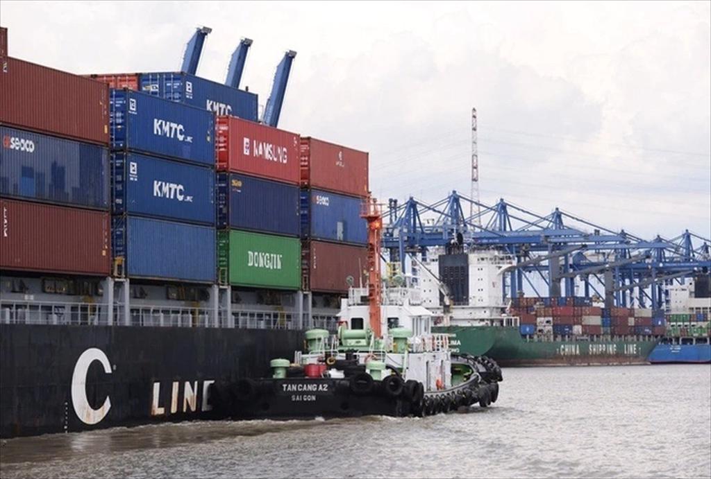 Trung Quốc hút lượng container rỗng làm mất cân bằng vận tải biển