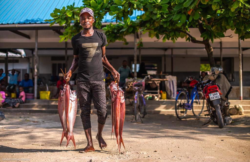 Mỹ và Tanzania hợp tác chống đánh bắt trái phép