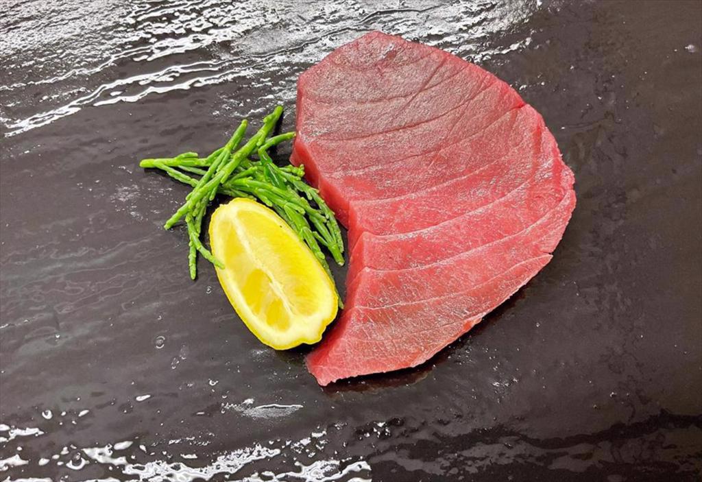 Vietnam exports a lot of frozen tuna meatloin products to Spain