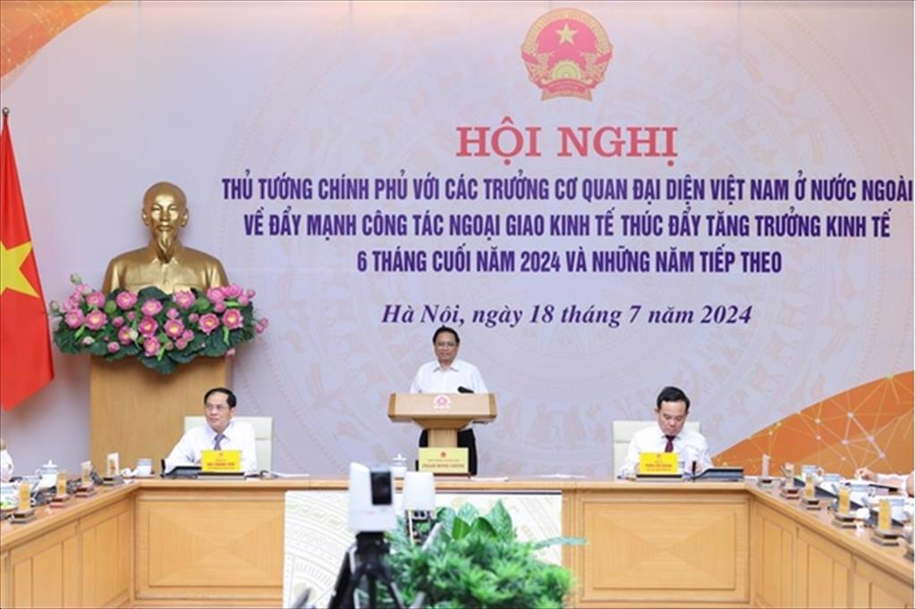 Thủ tướng Cần phát huy ngoại giao kinh tế  