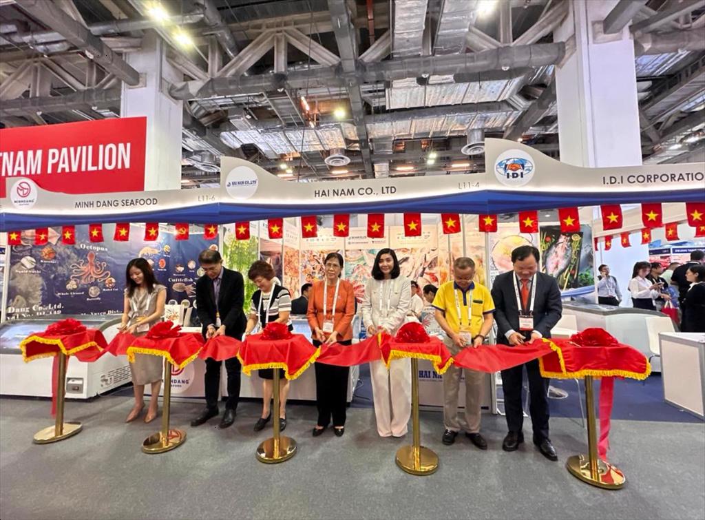 Xúc tiến thương mại ngành thủy sản Việt Nam tại Singapore trong khuôn khổ hội chợ triển lãm quốc tế SEAFOOD EXPO ASIA 2024