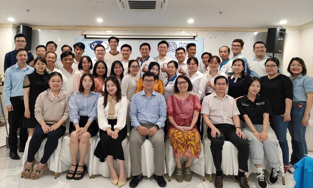 VASEP phối với ILO tổ chức thành công khoá tập huấn chuyên sâu về “Kỹ năng đào tạo và đánh giá rủi ro LĐTE trong chuỗi cung ứng”