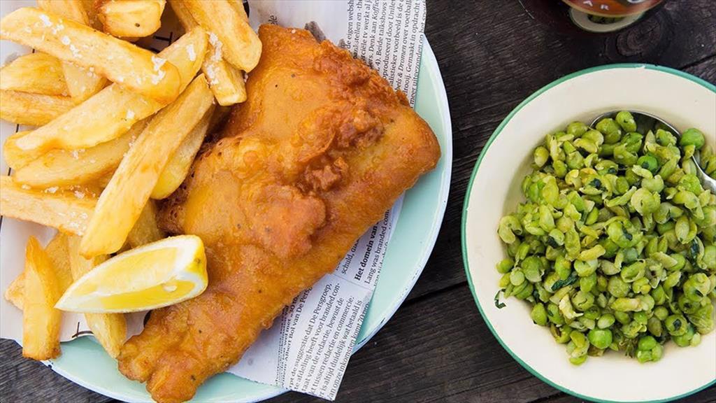 Anh Các cửa hàng cá và khoai tây chiên đối mặt với nhiều áp lực