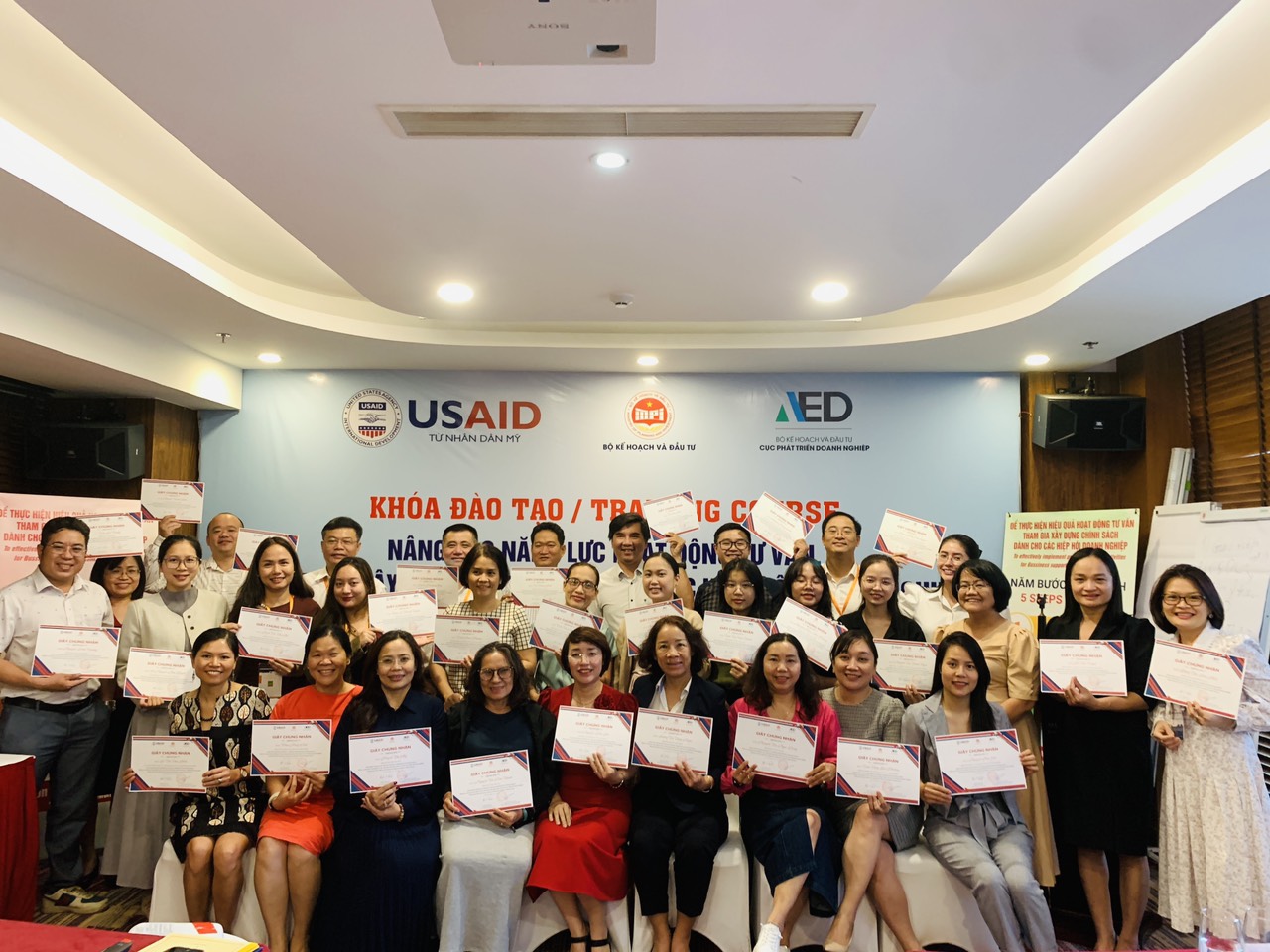 Nâng cao năng lực hoạt động tư vấn, tham gia xây dựng chính sách cho các hiệp hội doanh nghiệp.