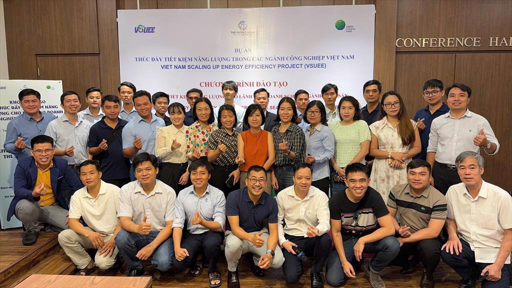 Khóa đào tạo: "Nâng cao năng lực quản lý, sử dụng năng lượng tiết kiệm và hiệu quả trong doanh nghiệp thủy sản