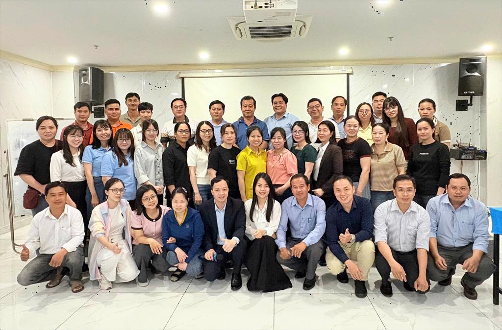 Chương trình tập huấn: "Nâng cao năng lực quản lý và kỹ năng thu phục lòng người cho đội ngũ quản lý cấp trung trong doanh nghiệp CBTS"