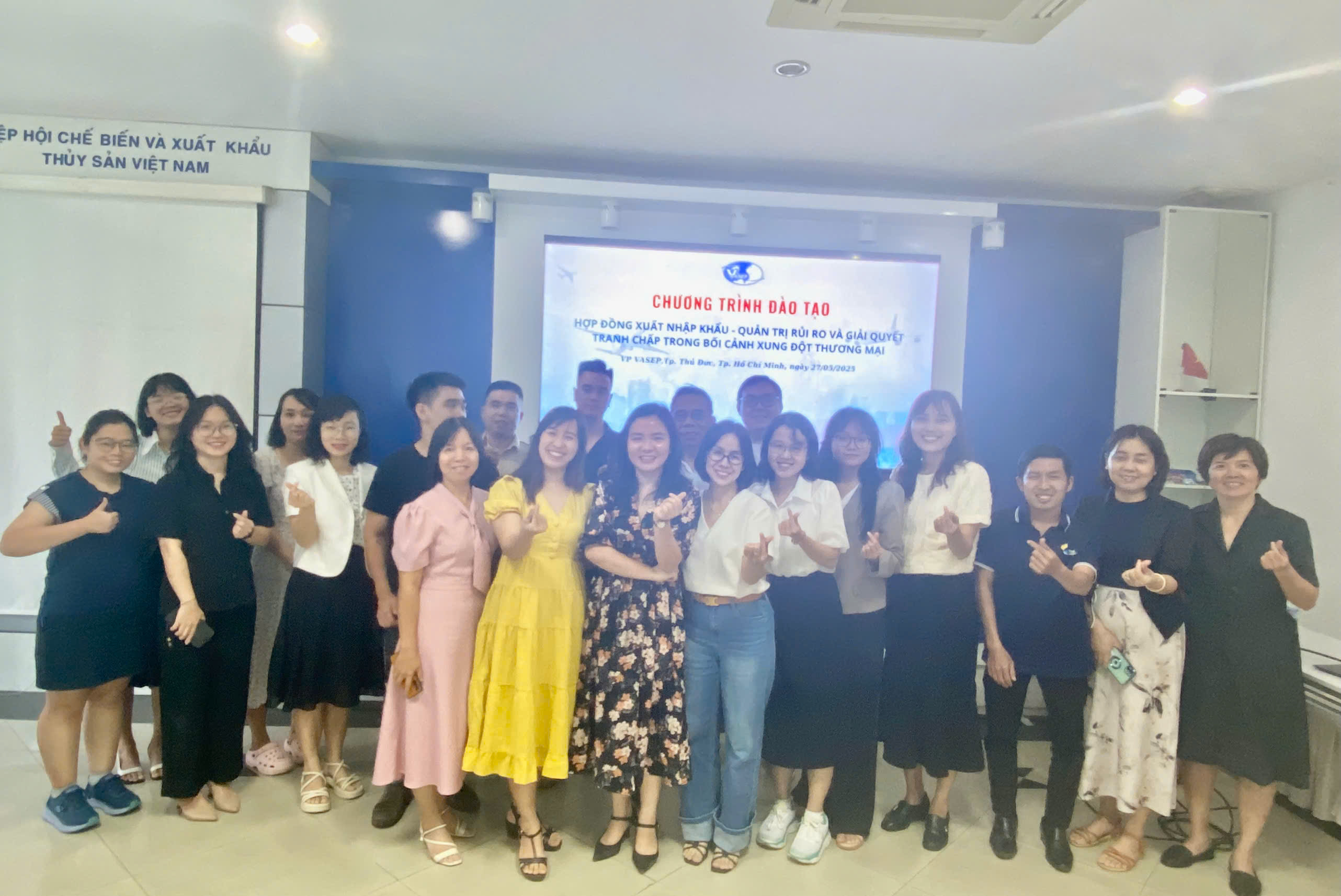 Chương trình tập huấn: " Hợp đồng xuất nhập khẩu – Quản trị rủi ro và Giải quyết tranh chấp trong bối cảnh xung đột thương mại"