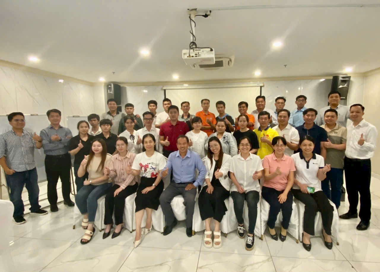 Chương trình tập huấn: "Quản trị sản xuất - Nâng cao năng suất lao động trong DN CBTS"