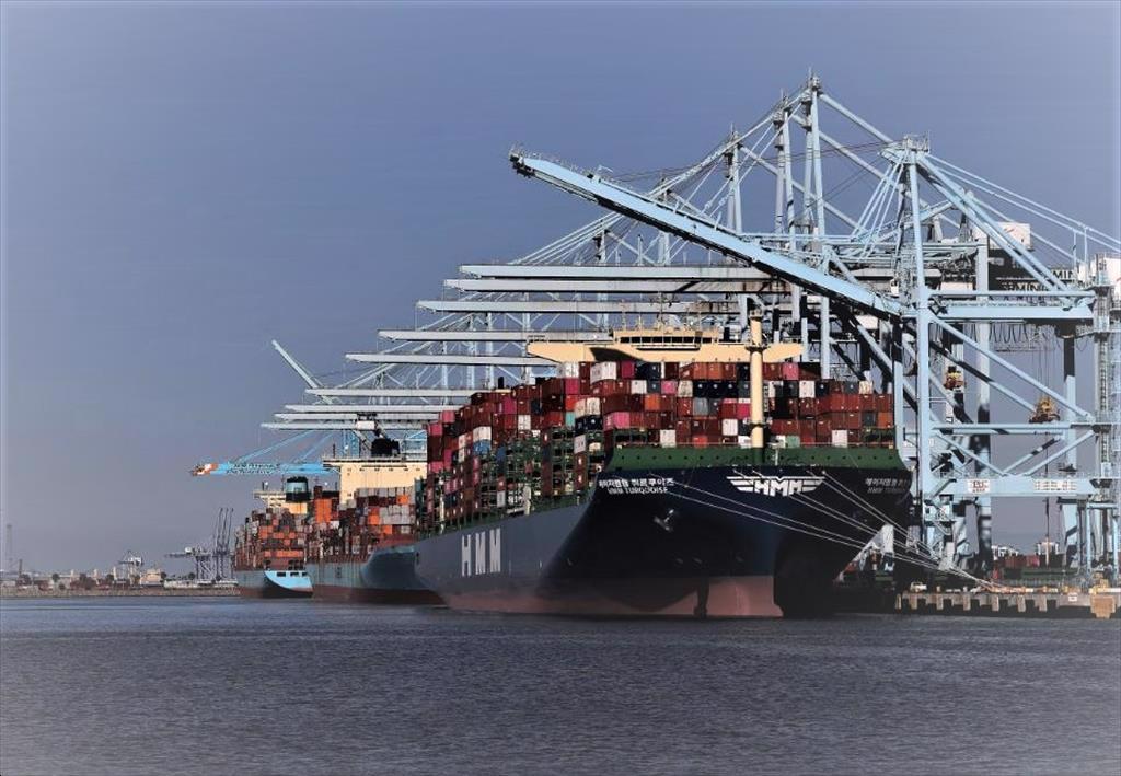 Cước vận tải biển xuyên Thái Bình Dương hạ nhiệt