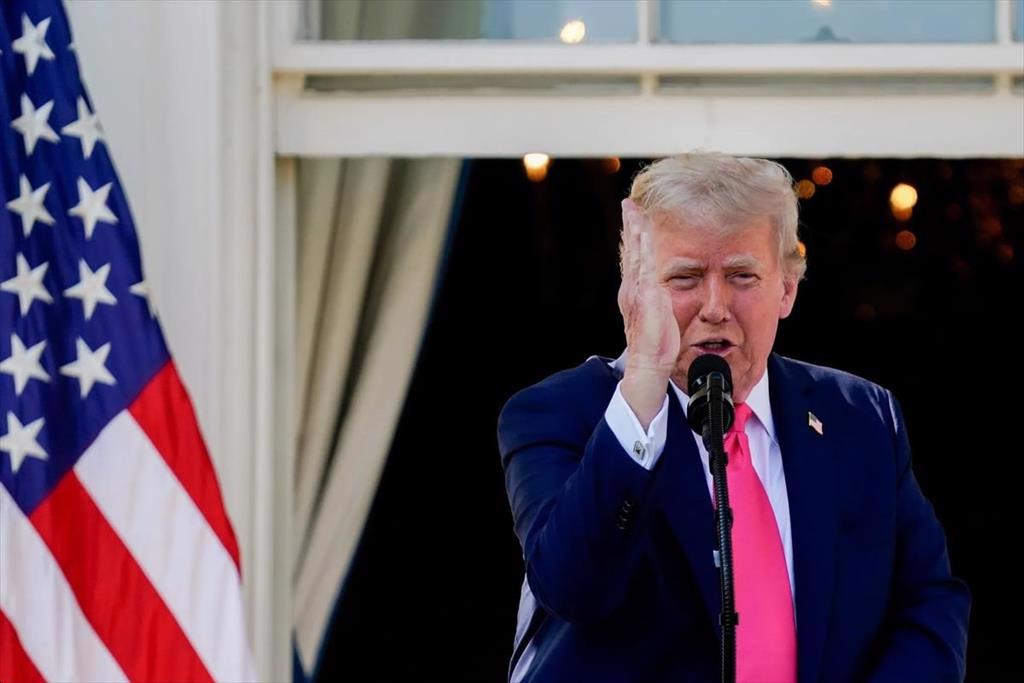 Mỹ áp thuế 25% đối với hàng nhập khẩu từ Ấn Độ, tôm chịu tác động nặng nề