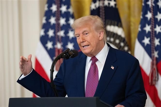 Tòa án Tối cao Hoa Kỳ sẽ xét xử vụ kiện thuế quan của Trump vào tháng 11