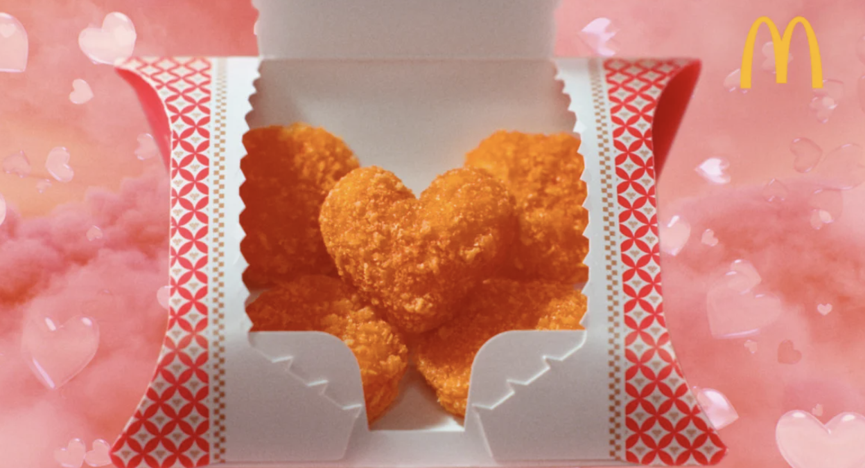 McDonald’s Nhật tung món tôm chiên hình trái tim “may mắn” trong chiến dịch mới