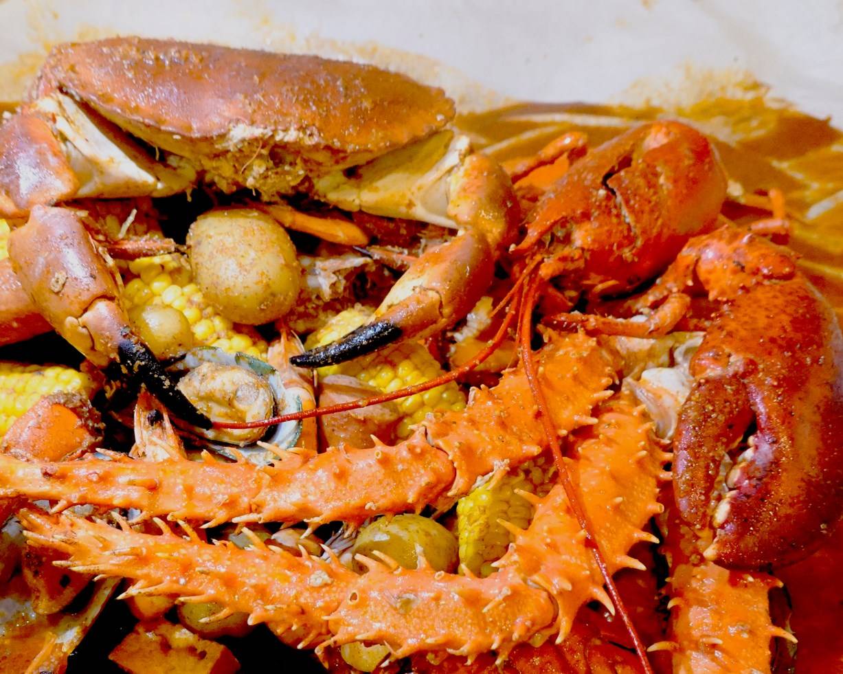 Angry Crab Shack (Mỹ) đối mặt bài toán giá cước giữa biến động thuế quan
